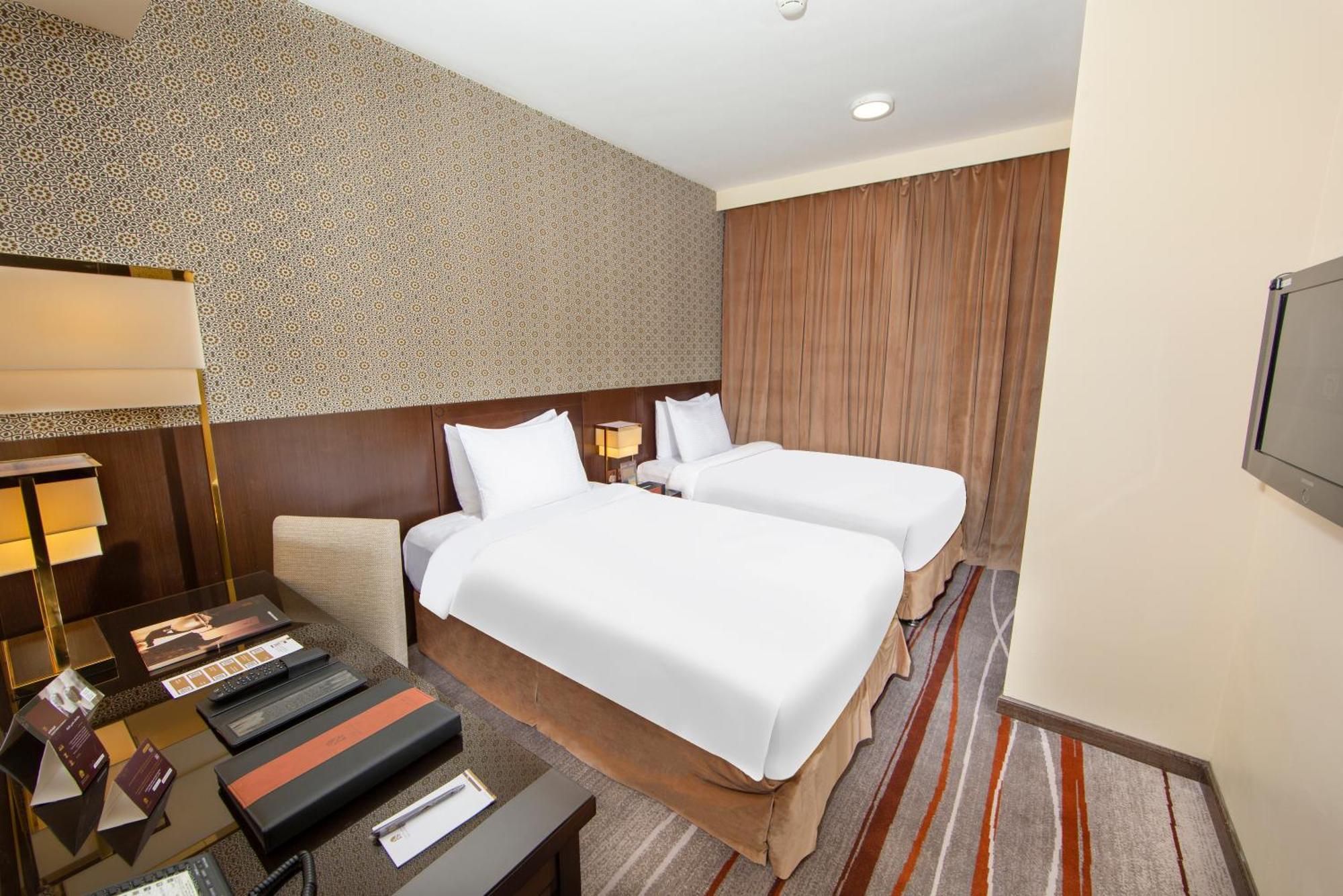 Dallah Taibah Hotel Medina Bagian luar foto