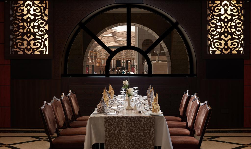 Dallah Taibah Hotel Medina Bagian luar foto